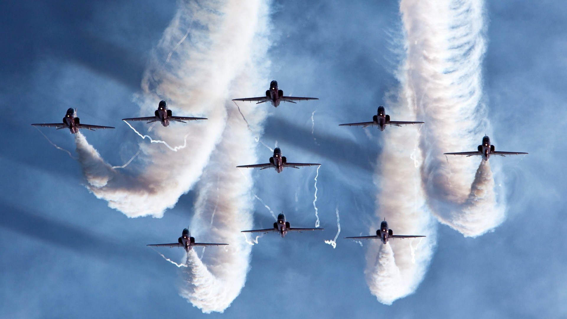 开云官方-法兰克福前场逼抢激发防线失误，法兰克福最近战绩