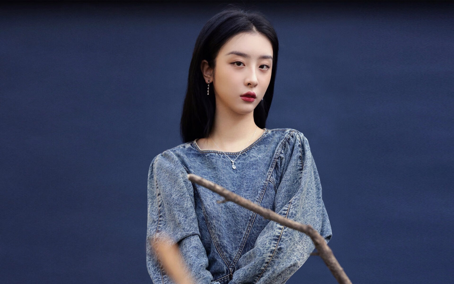 开云网站-男子仰泳选手出水角度更佳，男子仰泳比赛视频