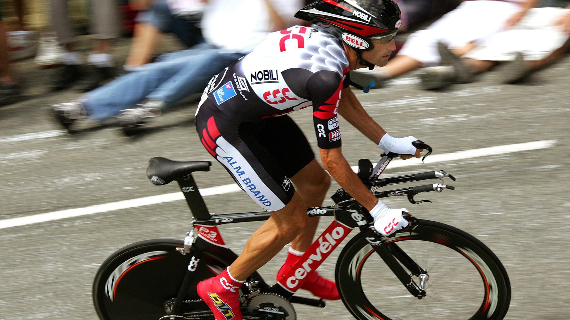 开云电竞-“冲刺时刻！武汉马拉松赛场谁能成就辉煌？”